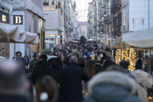 noel coldiretti ixe 96 milliards deuros pour les cadeaux 1 personne sur 3 choisit des paniers gastronomiques