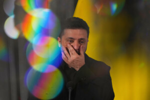 ukraine zelensky dans le donbass nous restons la ou nous sommes