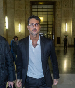 milan corona au parquet pour etre interroge par le procureur