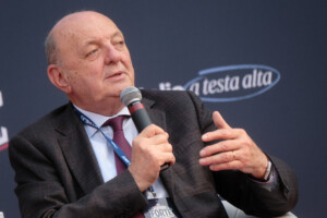 energie pichetto envisageons des mesures pour eviter une fermeture prematuree du charbon