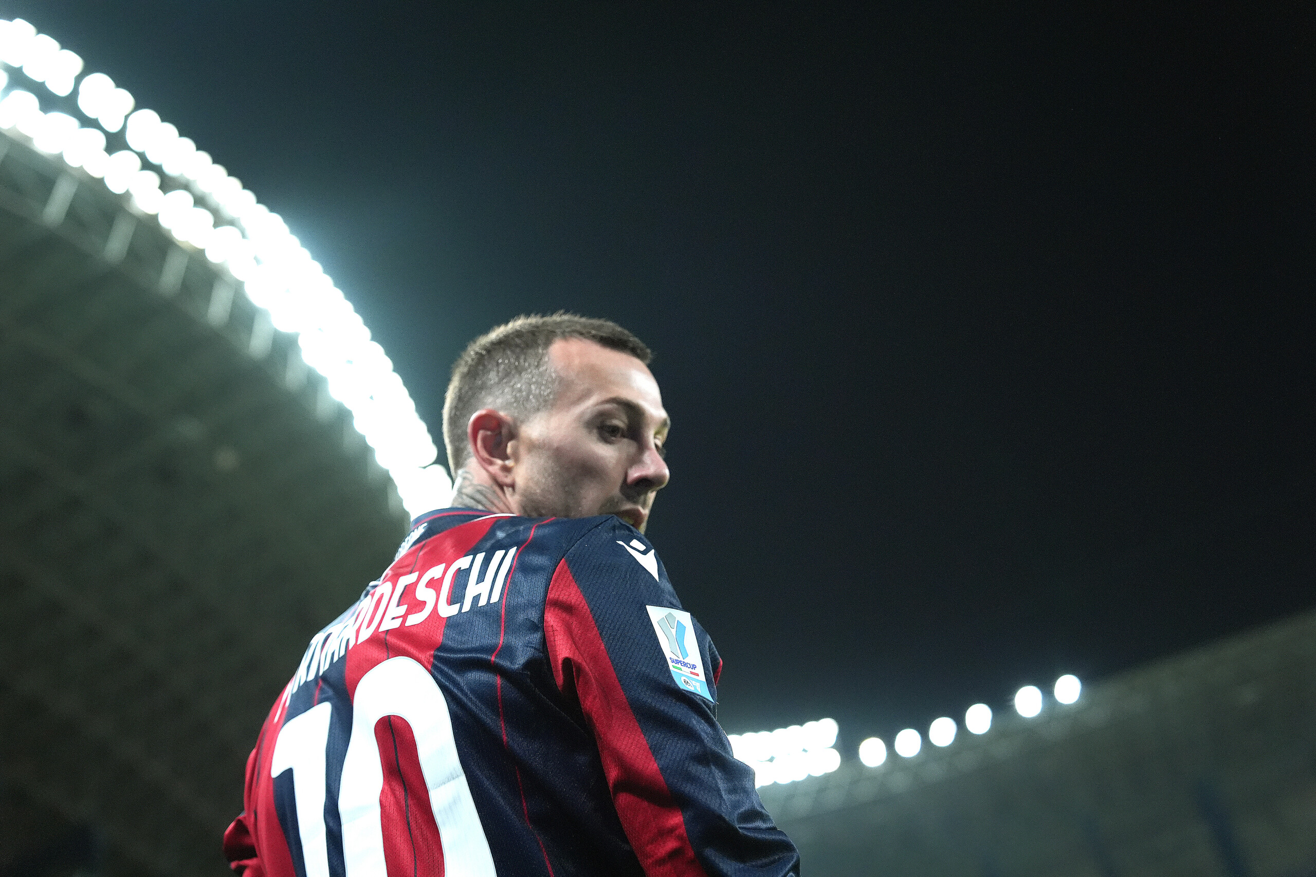 football bologne bernardeschi opere de la clavicule arret de 6 semaines scaled