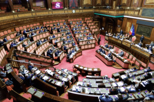 projet de loi de la cour des comptes feu vert du senat a la reforme avec 93 voix pour cest desormais une loi