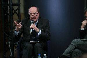 budget bersani cest une petite manoeuvre aucun signal sur la fiscalite le welfare et les droits