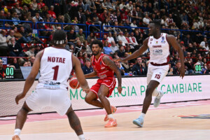 basket champions trapani sur le terrain sans joueurs match termine apres 7 minutes