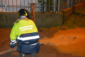 intemperies protection civile du latium alerte rouge dans le bassin du fleuve aniene