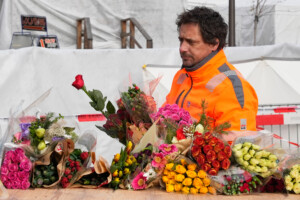 maire de crans montana pour linstant ma demission nest pas a lordre du jour