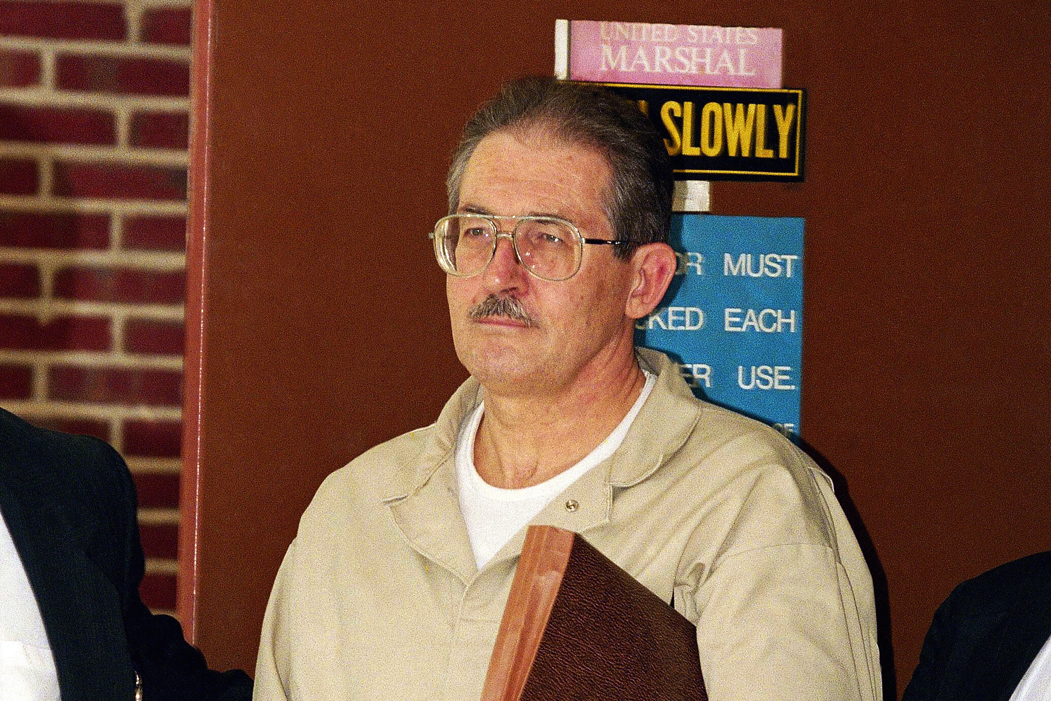 États-Unis : Aldrich Ames, qui avait trahi la CIA en vendant des secrets à l'URSS, est mort en prison 1 etats unis aldrich ames qui avait trahi la cia en vendant des secrets a lurss est mort en prison