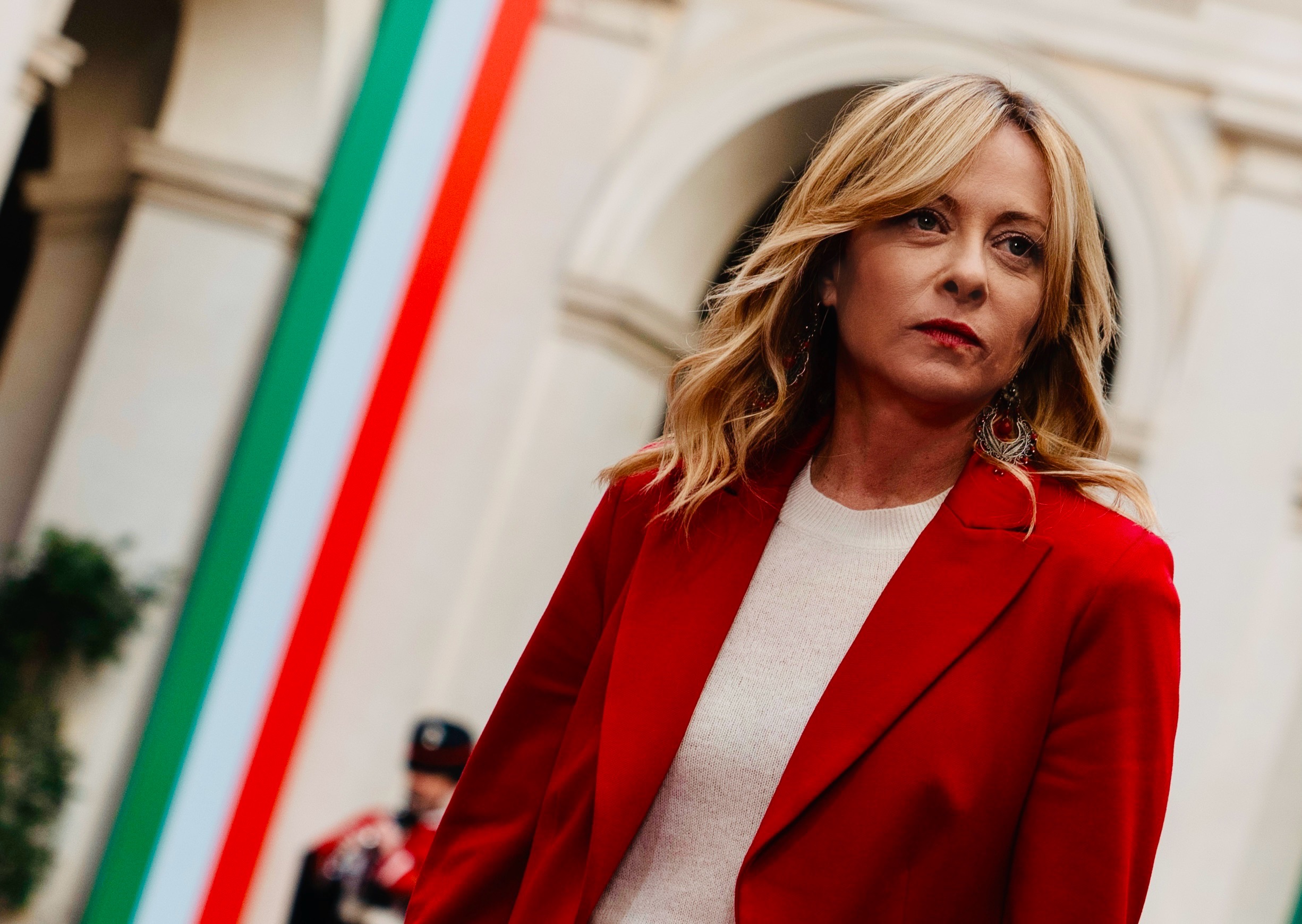 tricolore meloni il represente notre histoire lhonneur de la patrie et lunite nationale