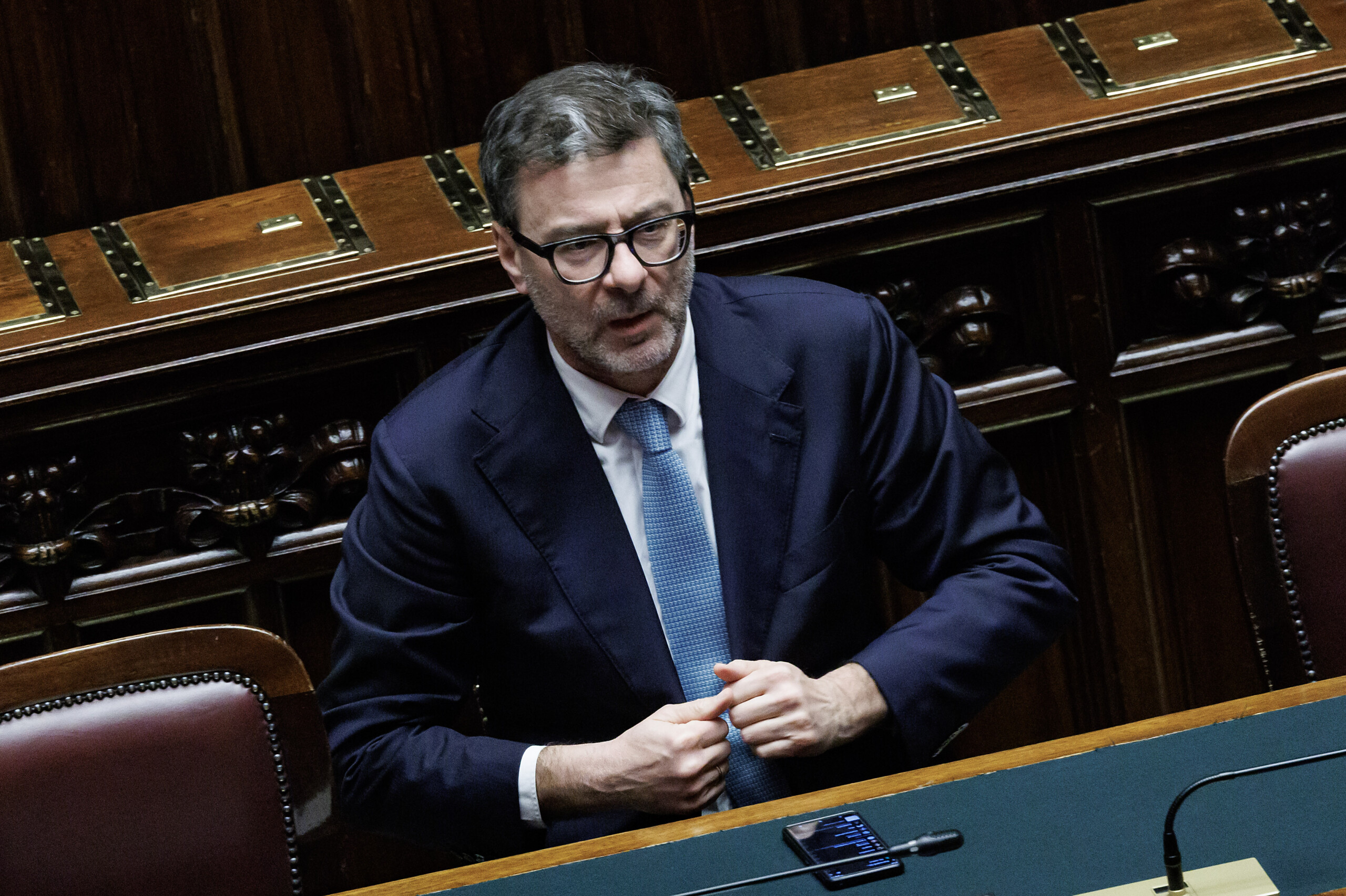 defense giorgetti la clause impliquera une demande de derogation le parlement sera implique scaled