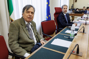 referendum nobel parisi la droite veut une caste irresponsable defendre lindependance