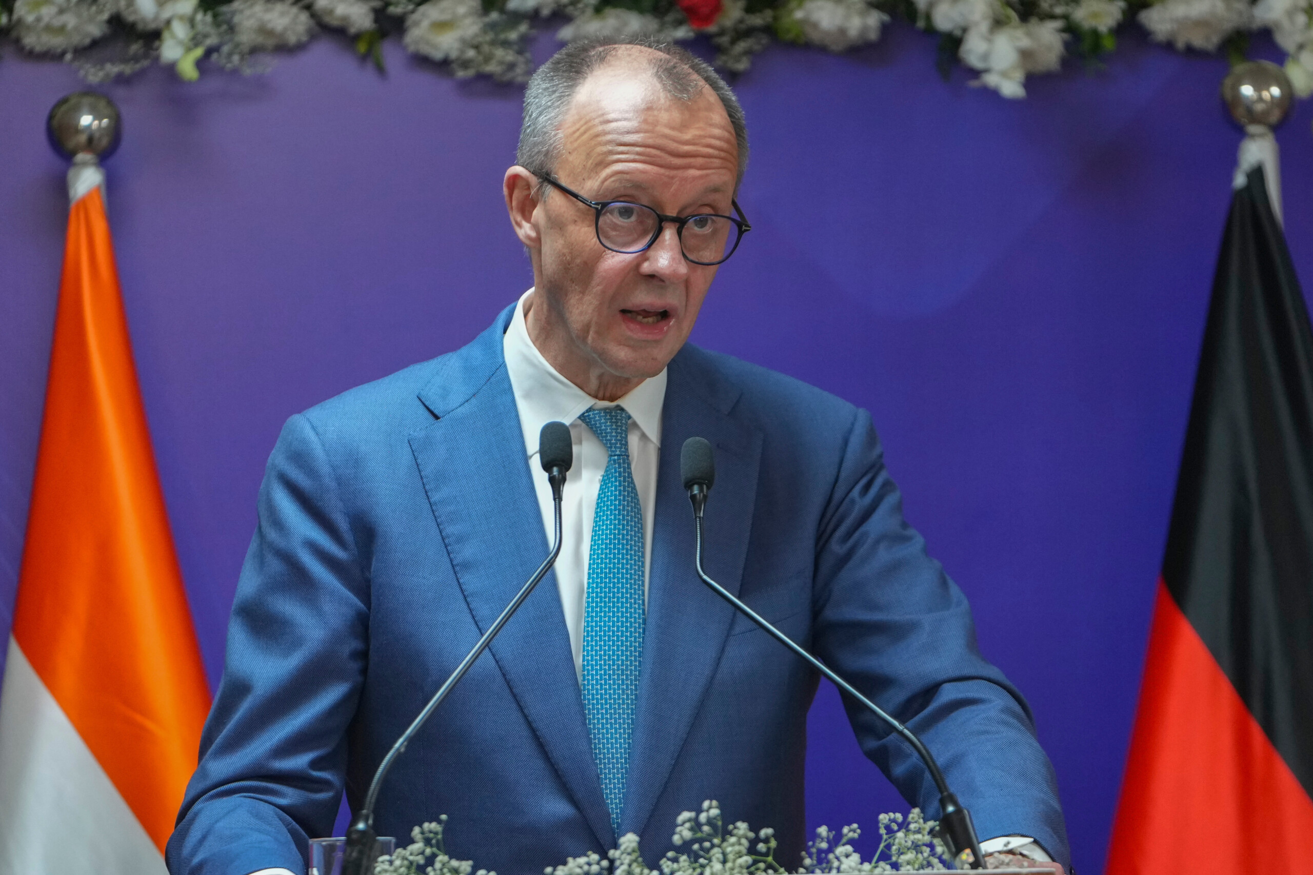 iran merz la violence doit cesser teheran protege son peuple scaled