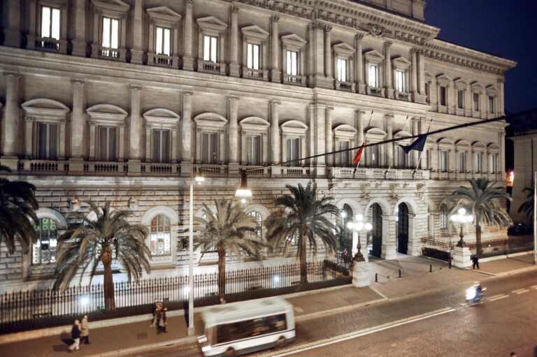 banque ditalie levaluation de la situation economique continue de sameliorer