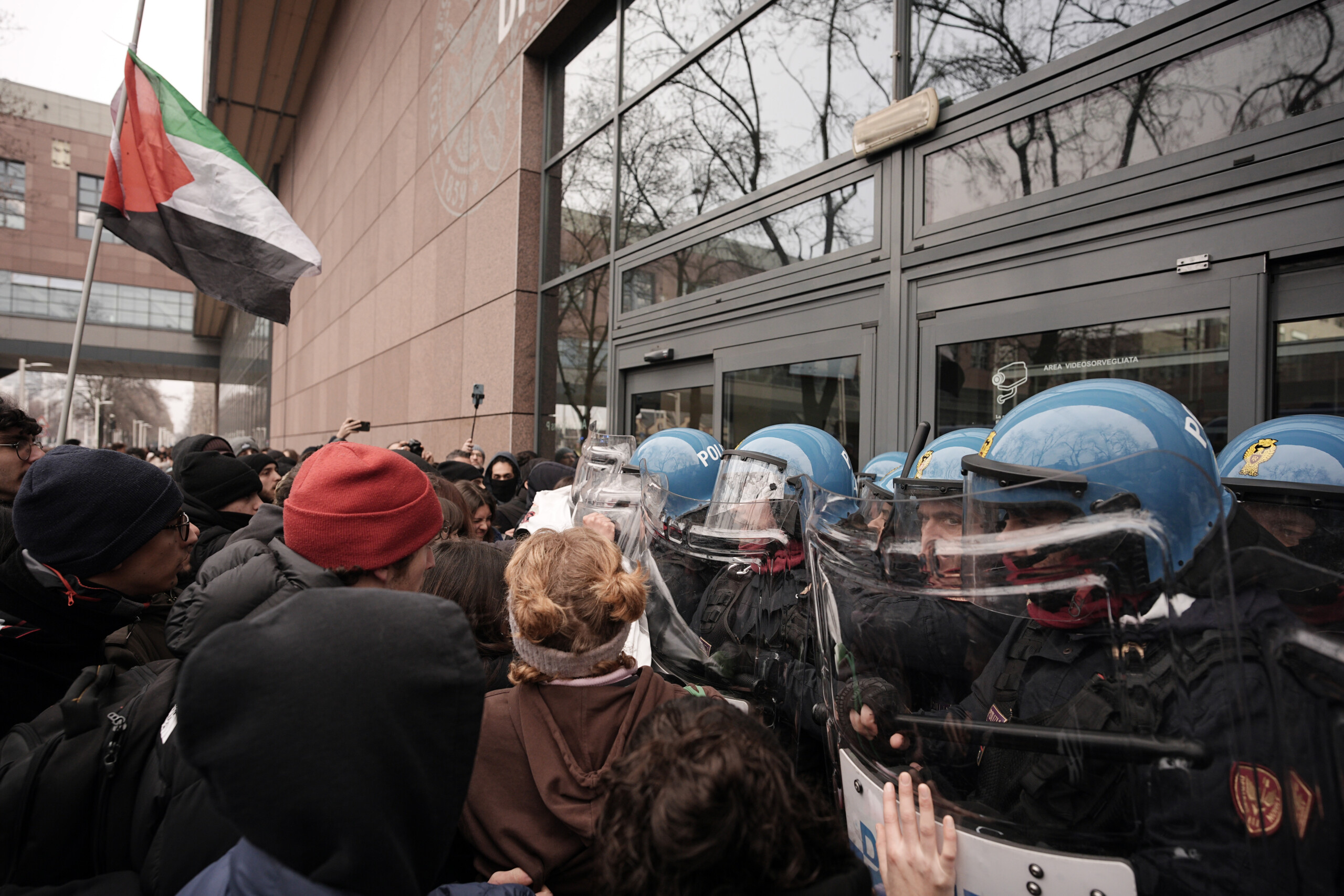 Turin : opération policière, arrestations pour violences lors de manifestations pro-Pal 1 turin operation policiere arrestations pour violences lors de manifestations pro pal scaled
