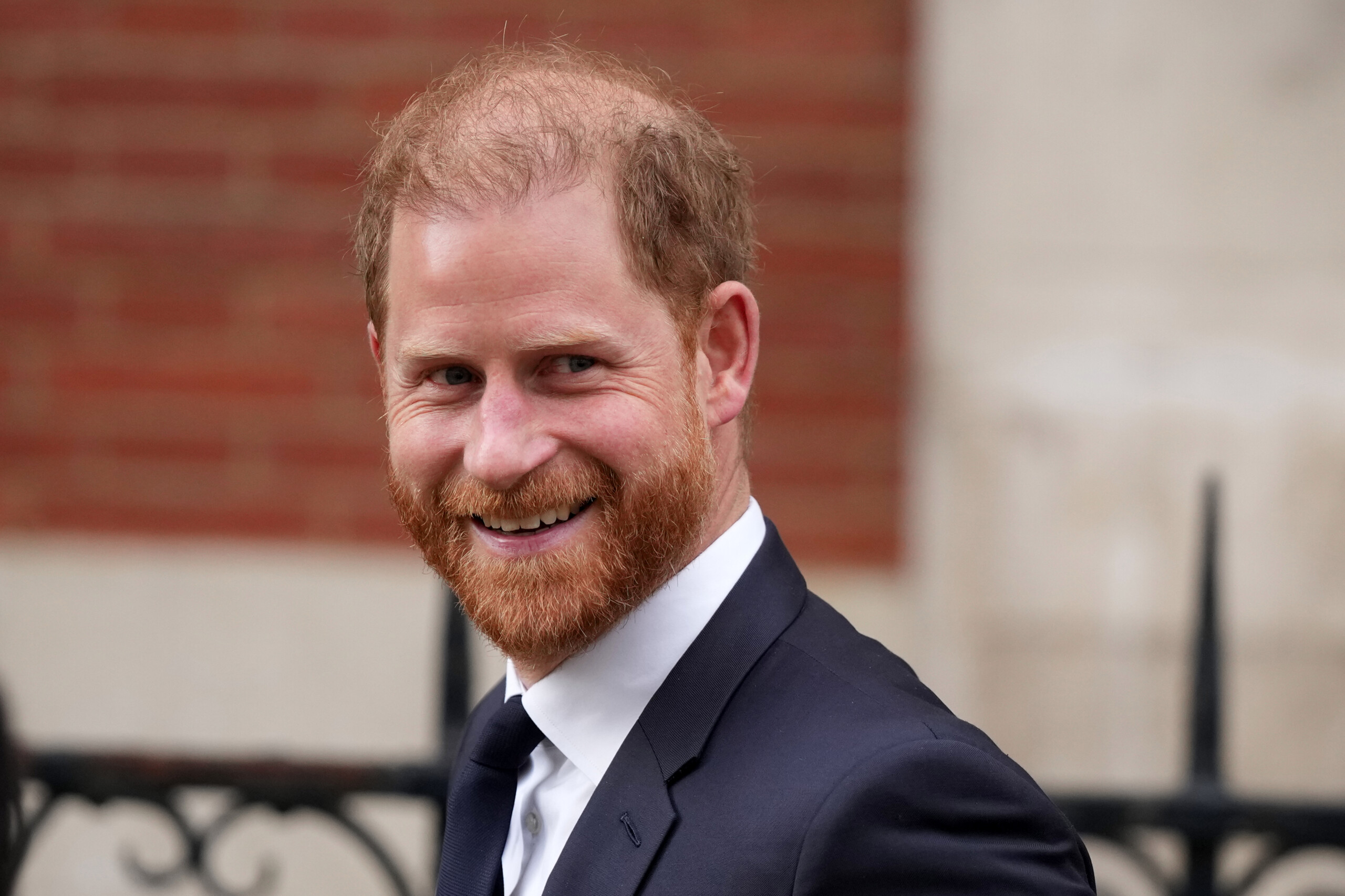 le prince harry est pret a temoigner dans laffaire contre le daily mail scaled