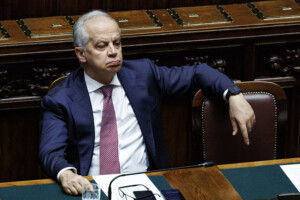 piantedosi des couteaux a lecole leur utilisation parmi les enfants immigres est un fait statistique