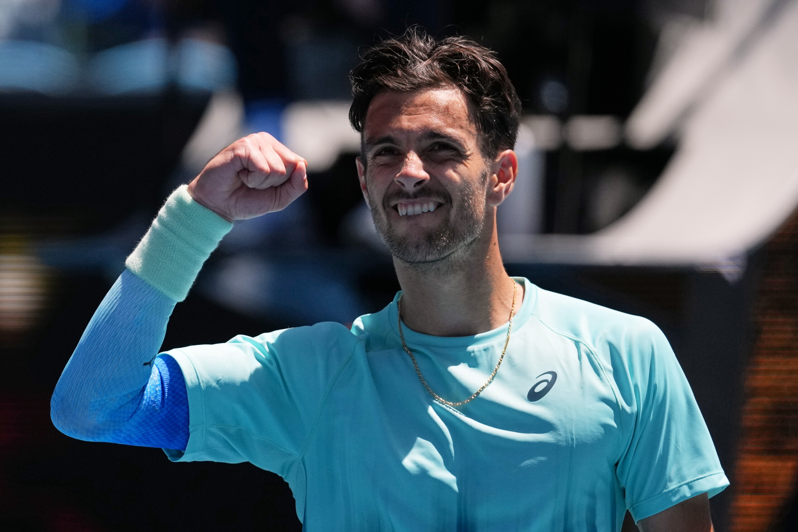 open daustralie musetti bat sonego darderi egalement en lice bolelli et vavassori elimines des le premier tour en double scaled