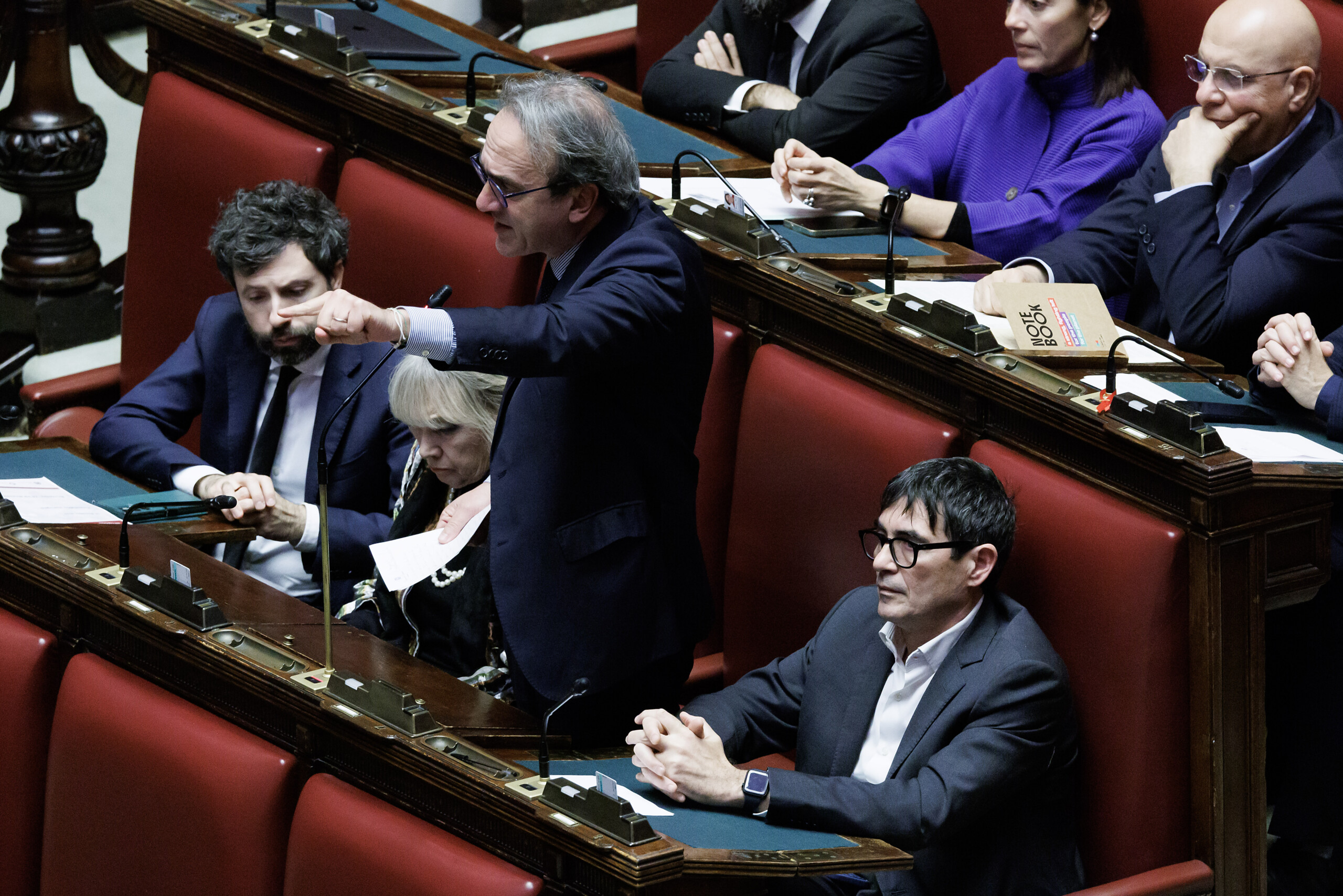 Violences faites aux femmes, AVS : « La proposition Bongiorno bouleverse l’accord de la Chambre, irrecevable » 1 violences faites aux femmes avs la proposition bongiorno bouleverse laccord de la chambre irrecevable scaled