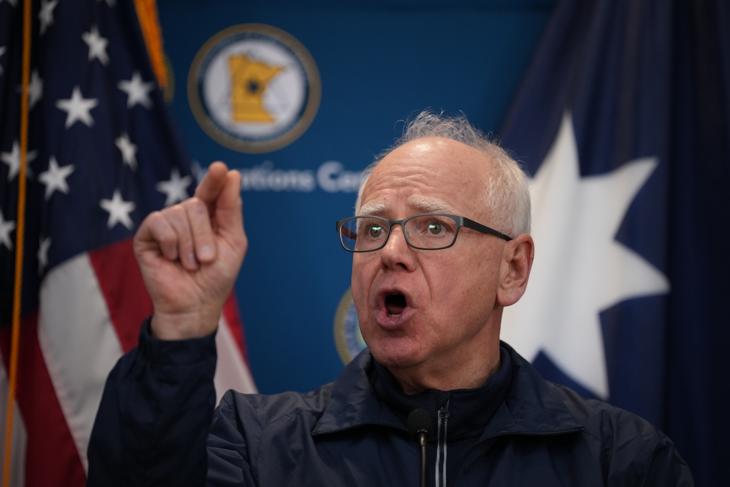 Minneapolis, Tim Walz : « Trump retire ses 3 000 agents ». 1 minneapolis tim walz trump retire ses 3 000 agents scaled