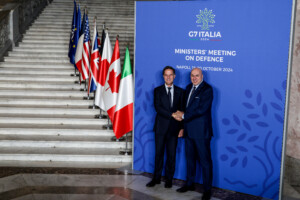 afghanistan entretien entre rutte et crosetto reconnaissants pour les sacrifices personnels des forces armees