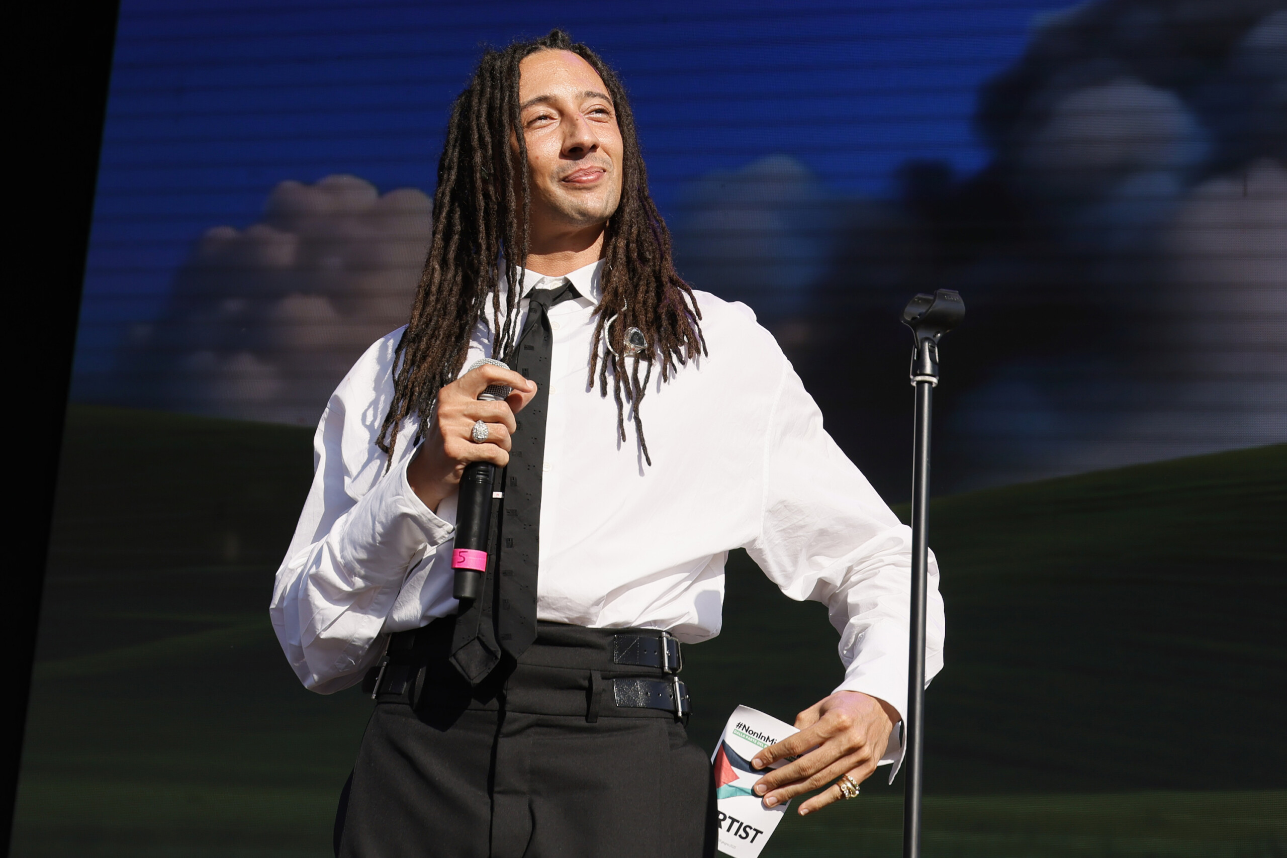 jeux olympiques milan cortina abodi ghali il nexprimera pas son opinion sur scene scaled