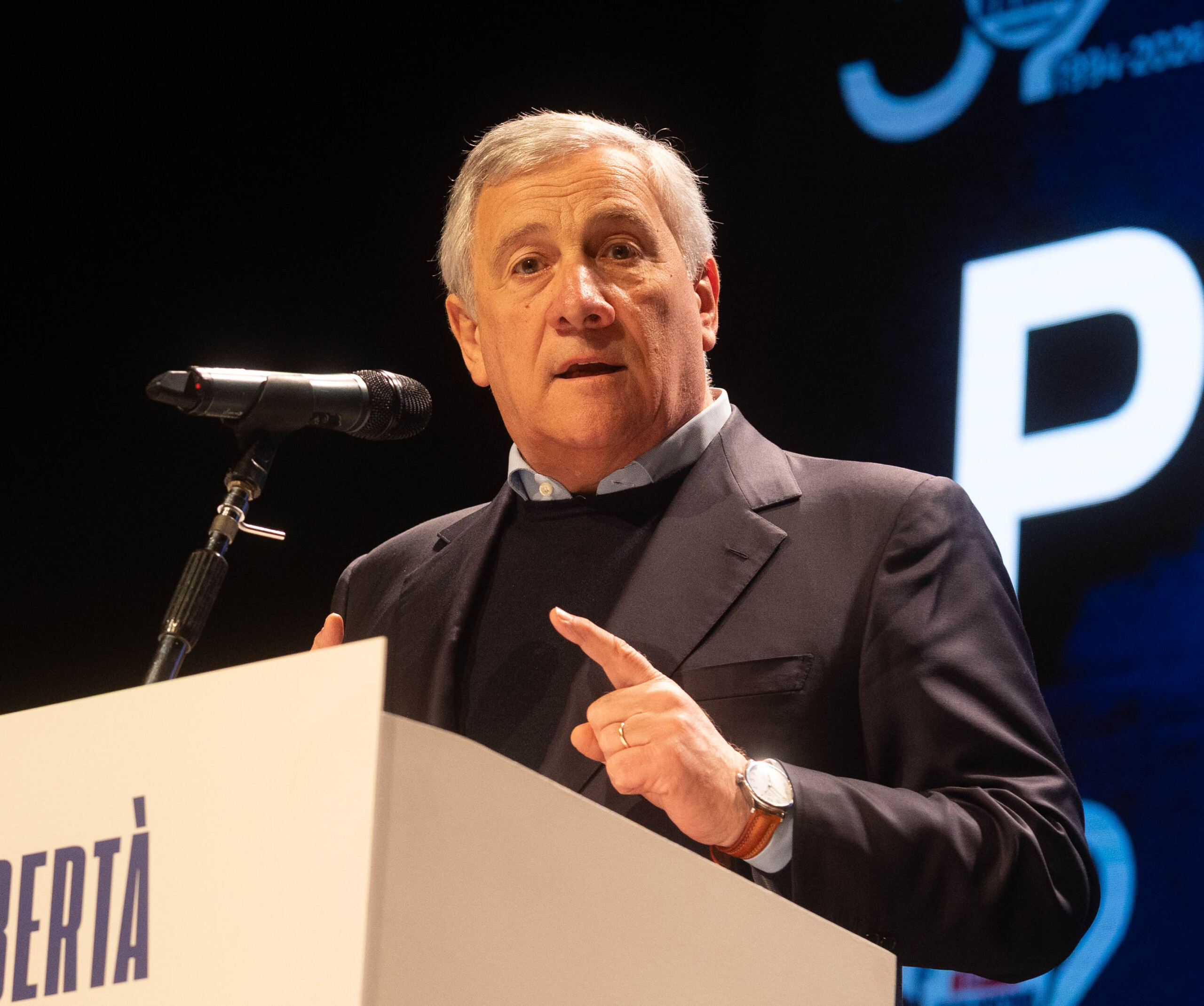 tajani jeudi je proposerai linscription des pasdaran sur la liste des groupes terroristes scaled