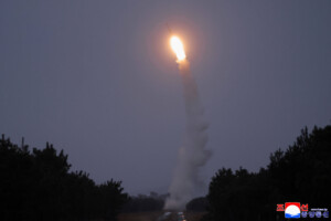 coree du nord seoul pyongyang a lance un missile vers la mer du japon