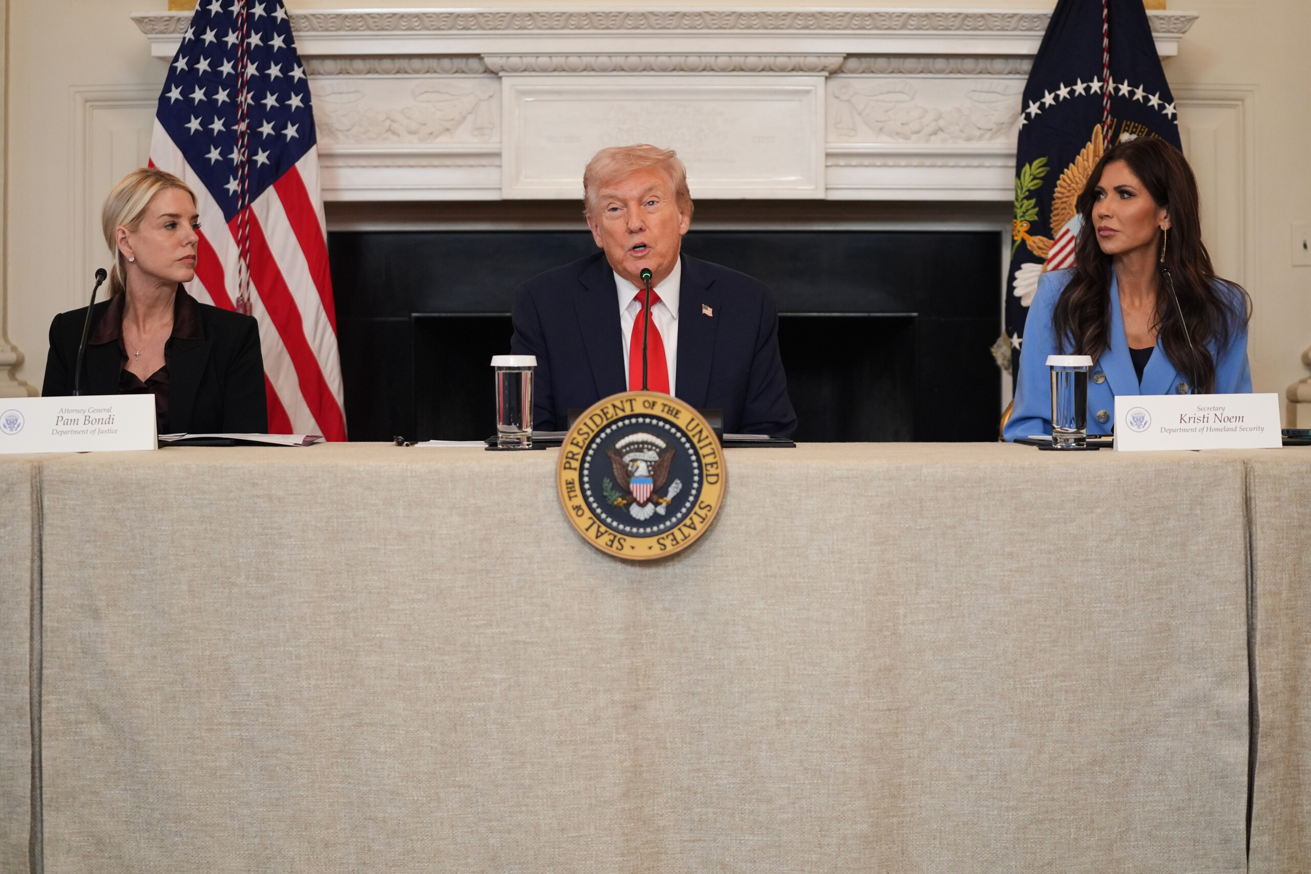 États-Unis, Trump : « Kristi Noem ne part pas, elle fait un excellent travail » 1 etats unis trump kristi noem ne part pas elle fait un excellent travail scaled