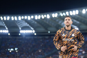 lorenzo pellegrini demande 100 000 euros de dommages et interets a fabrizio corona