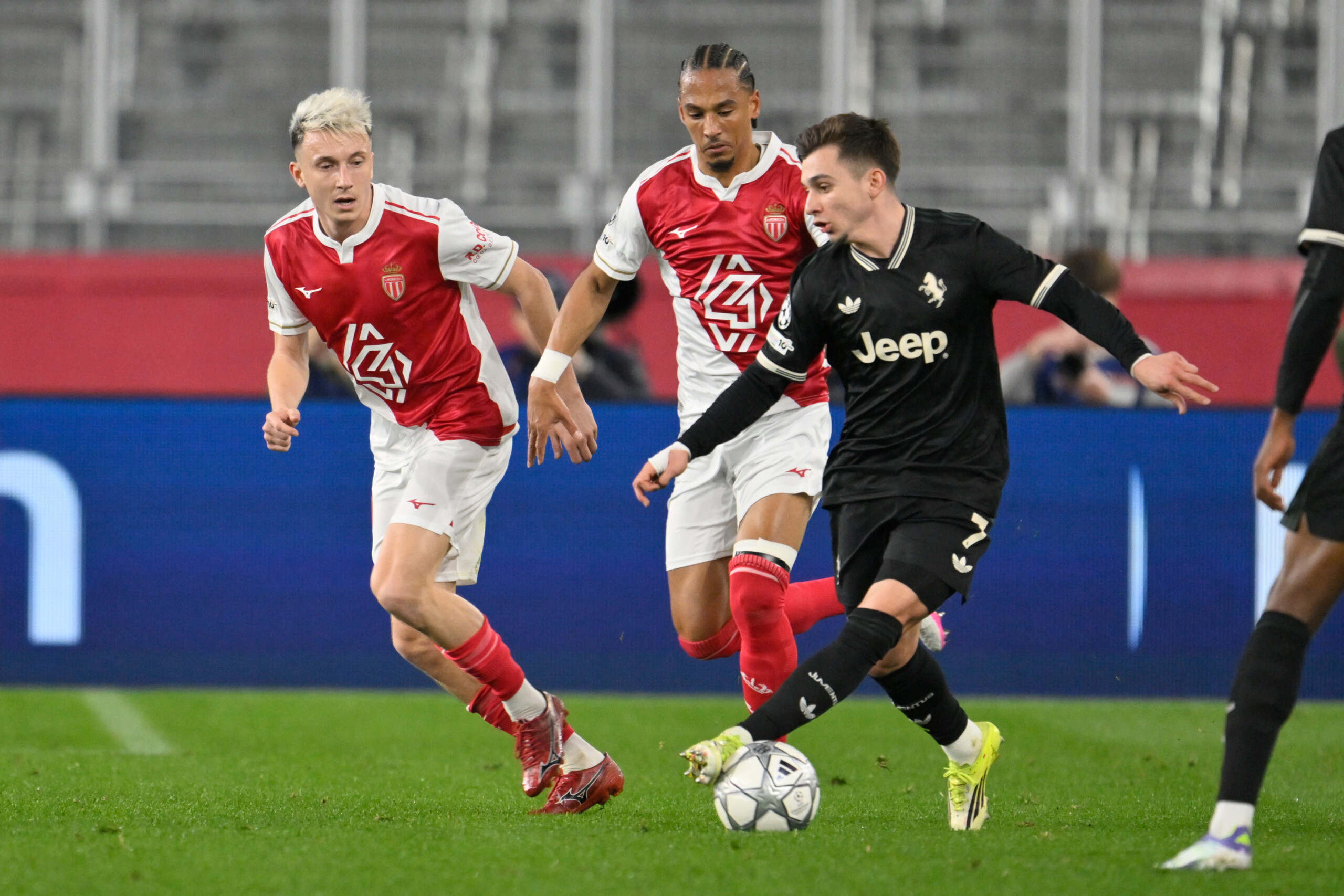 ligue des champions monaco juventus 0 0 les bianconeri en barrages scaled