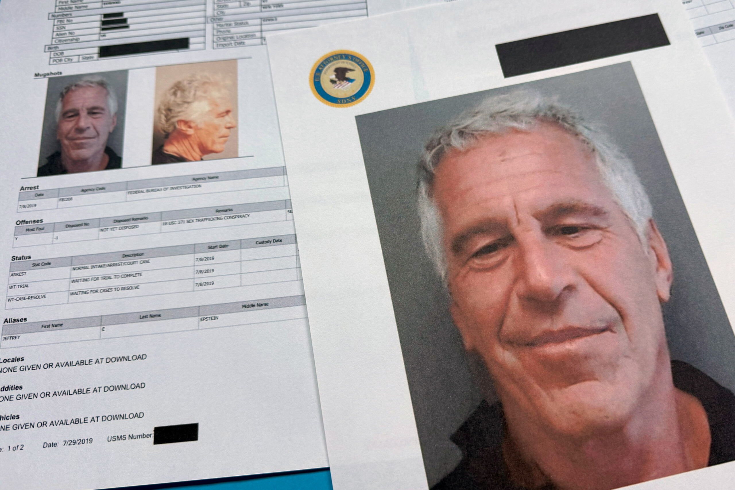 États-Unis : deuxième victime d'Epstein dénonce avoir été envoyée au Royaume-Uni pour avoir des relations sexuelles avec Andrea 1 etats unis deuxieme victime depstein denonce avoir ete envoyee au royaume uni pour avoir des relations sexuelles avec andrea scaled