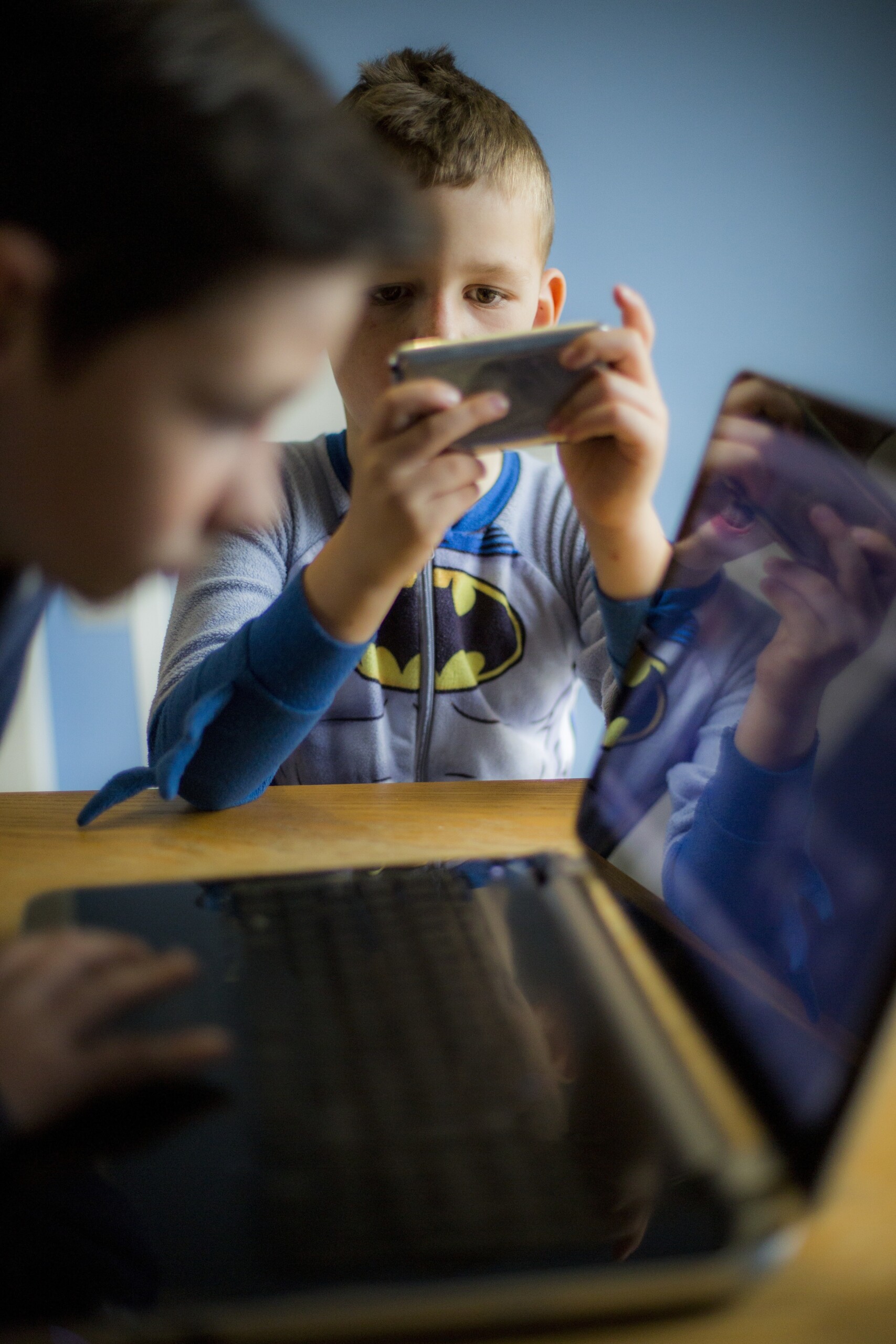 terre des hommes le web lieu de violence pour 66 des jeunes scaled