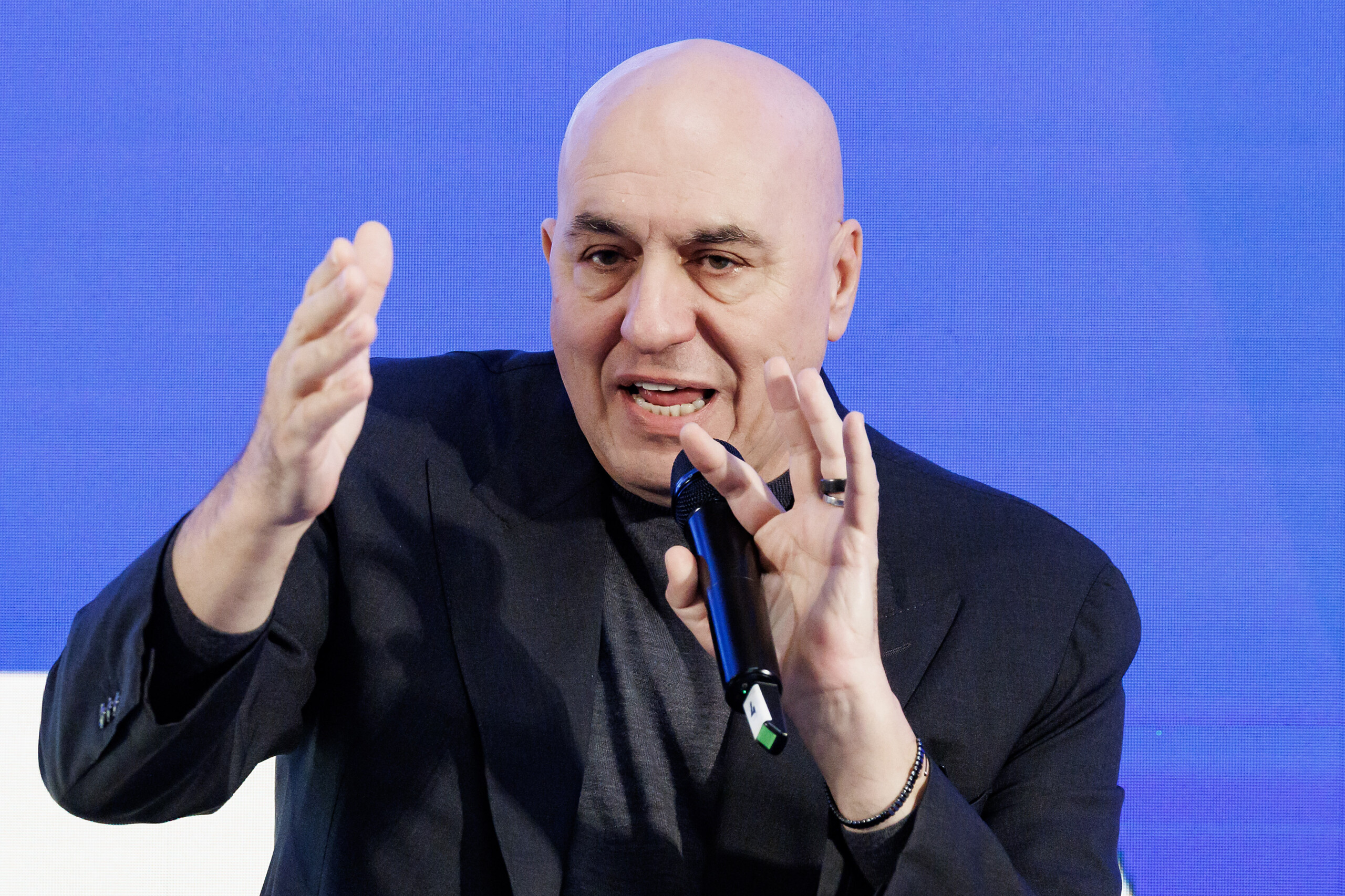 Milan Cortina, Crosetto : « Pour les Jeux Olympiques de 1928, des militaires et 2 000 carabiniers » 1 milan cortina crosetto pour les jeux olympiques de 1928 des militaires et 2 000 carabiniers scaled