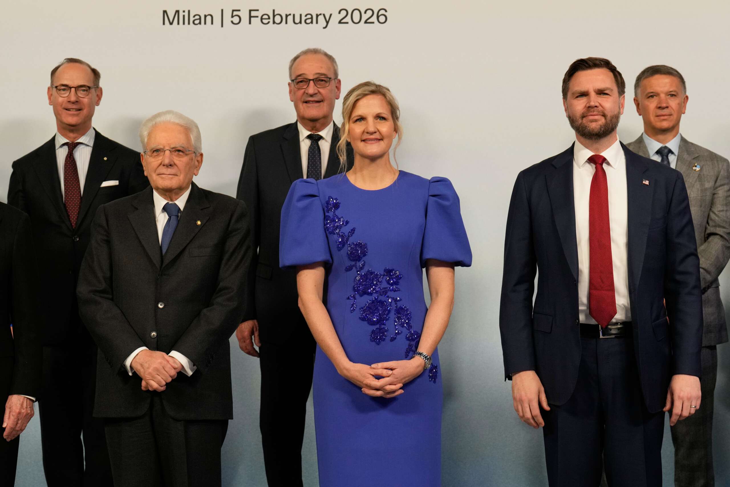 milan cortina de vance a steinmeier des dizaines de dirigeants au palais royal avec mattarella scaled