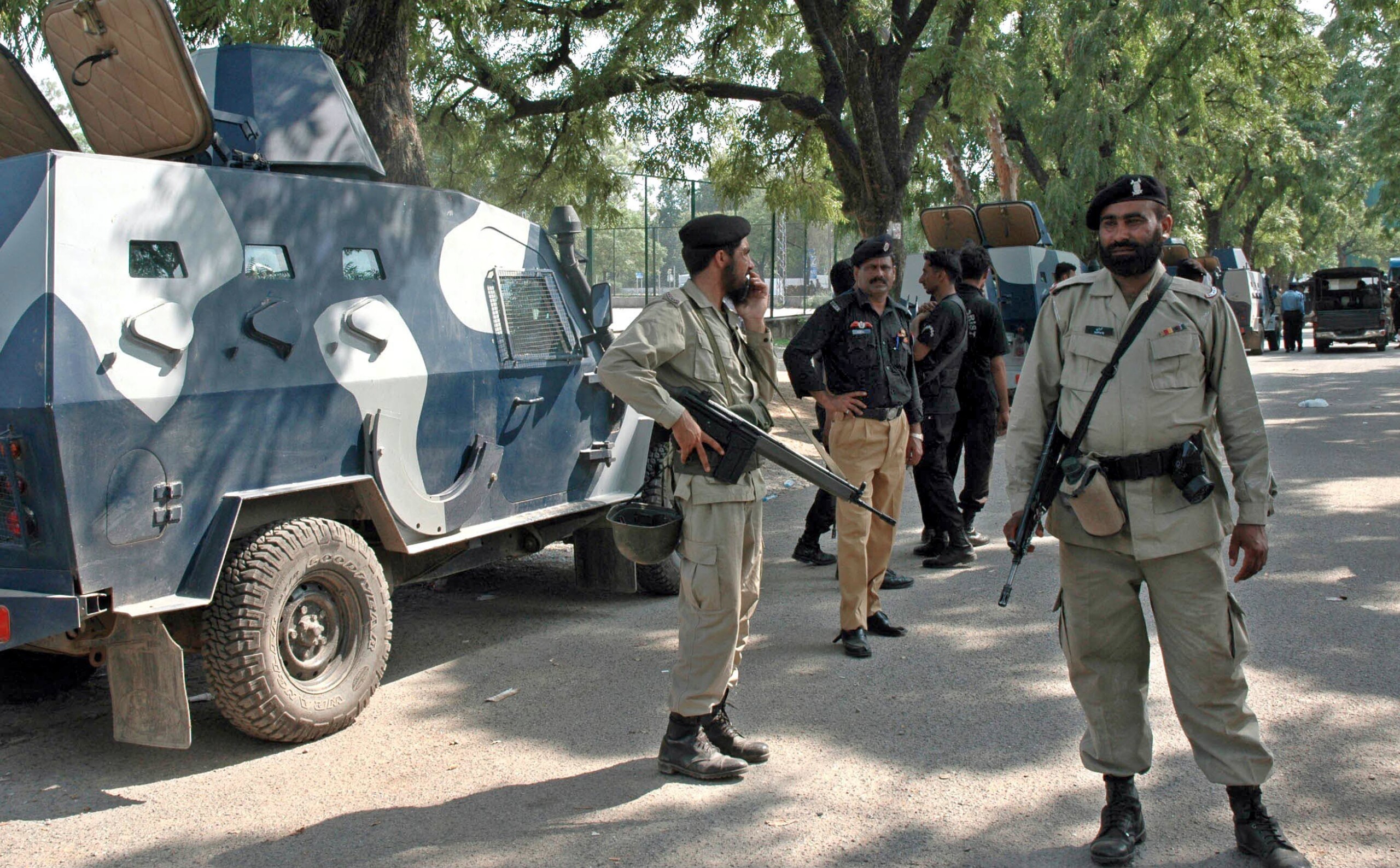 pakistan explosion dans une mosquee chiite a islamabad au moins 10 morts scaled