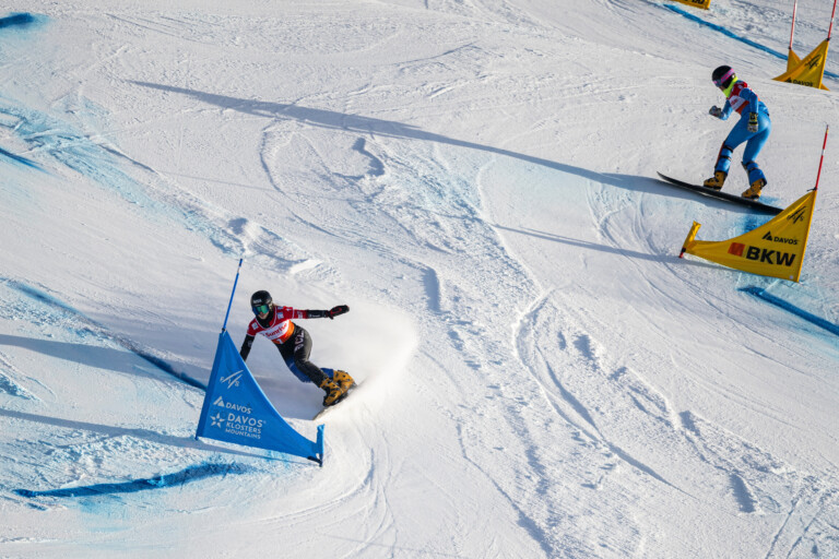 milan cortina trois italiennes se qualifient pour les huitiemes de finale en snowboard parallele geant