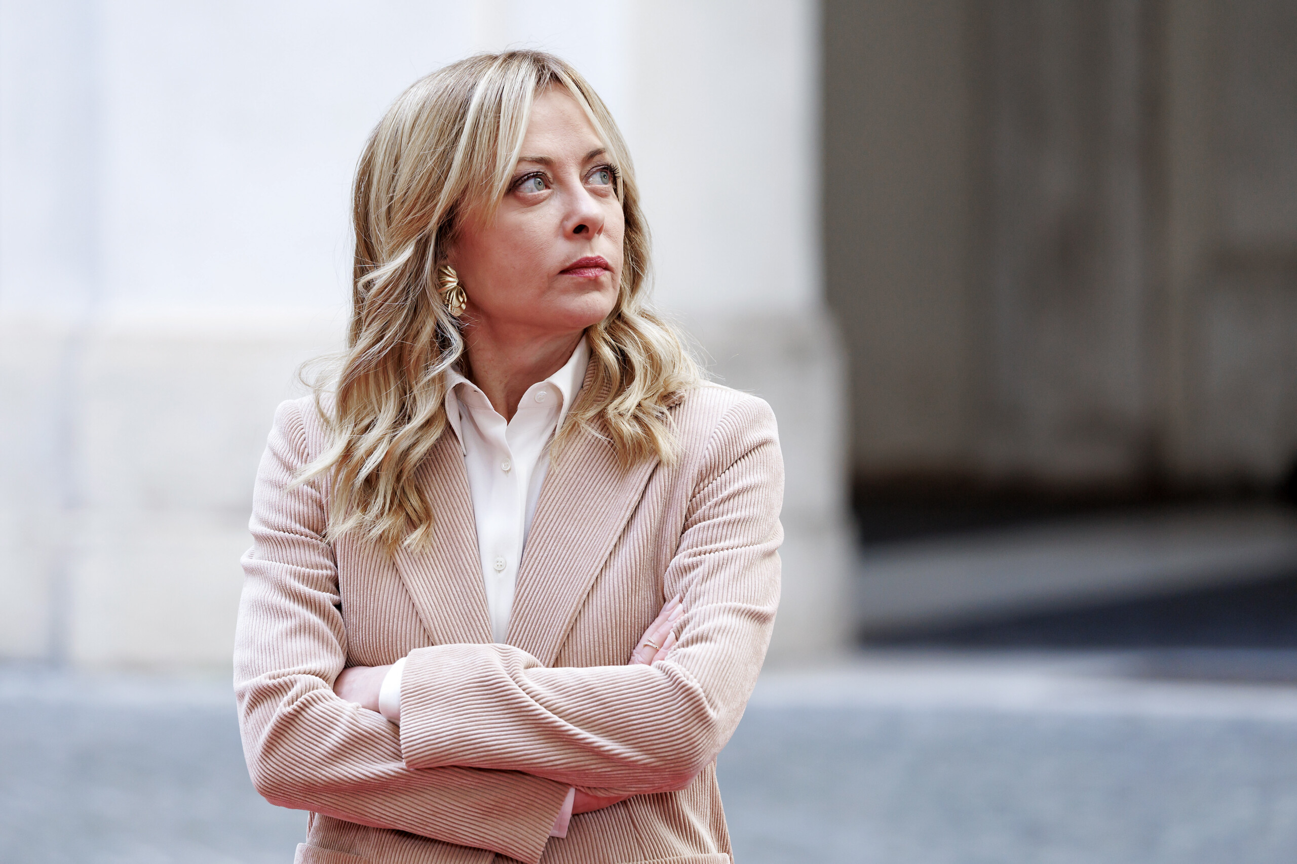 sanremo meloni solidarite avec pucci derive illiberale effrayante de la gauche scaled