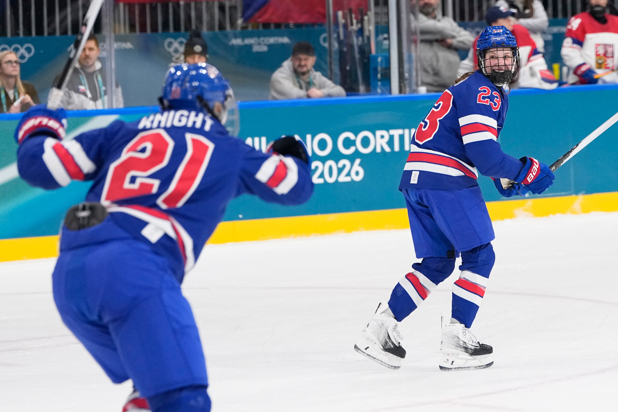 milan cortina hockey feminin les etats unis adversaires de litalie en quarts de finale 5 0 contre le canada scaled