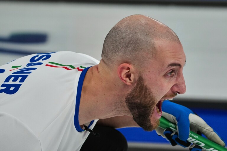 mosaner je nai jamais autorise lutilisation dimages a des fins politiques le parti democrate doit les retirer