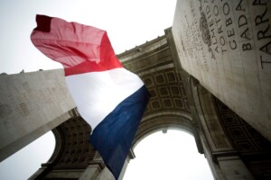 france lagresseur de larc de triomphe est decede des suites de ses blessures
