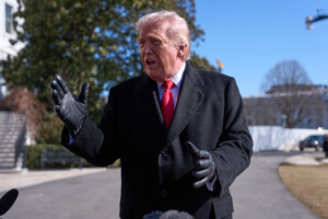 iran trump nous aurons besoin dun deuxieme porte avions si nous ne parvenons pas a un accord