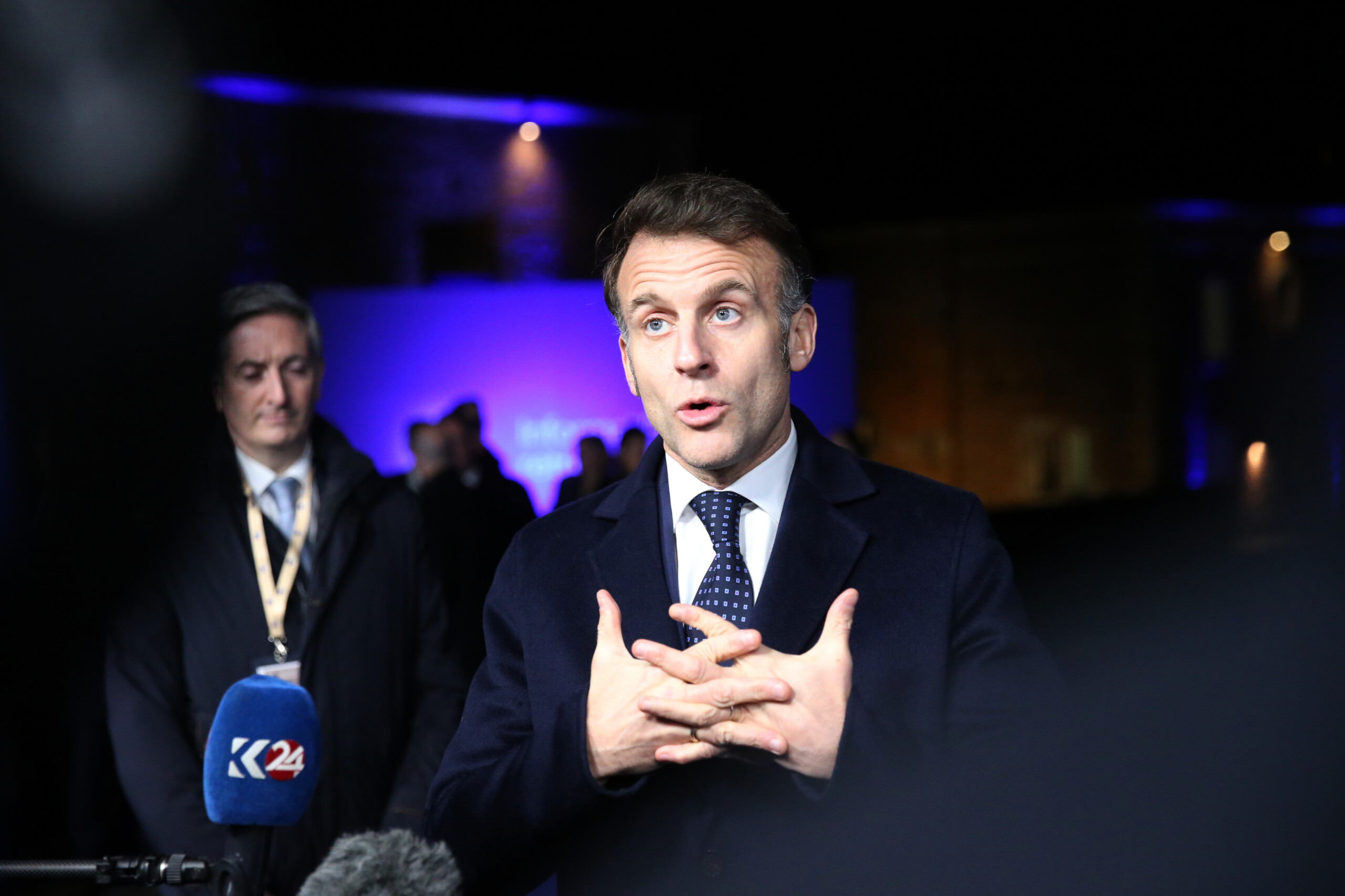 macron mme meloni devrait sabstenir de commenter les evenements dans dautres pays scaled