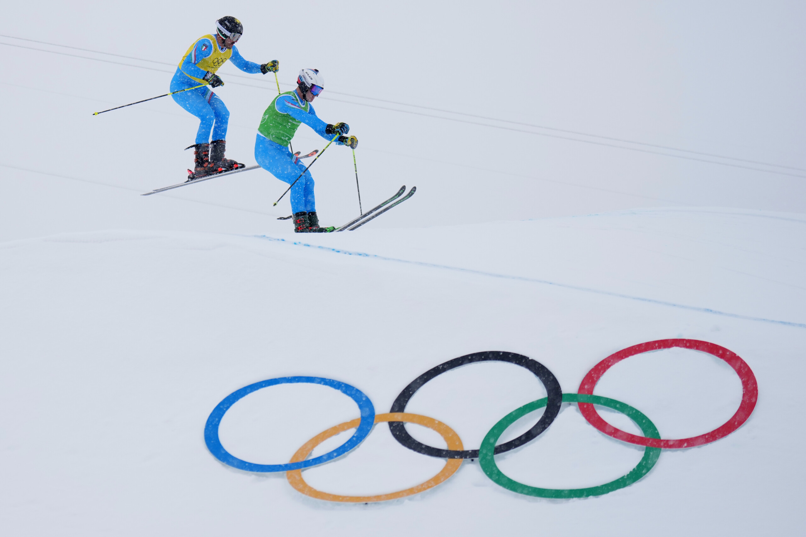 milan cortina freestyle medaille dor pour deromedis et medaille dargent pour tomasoni en ski cross scaled