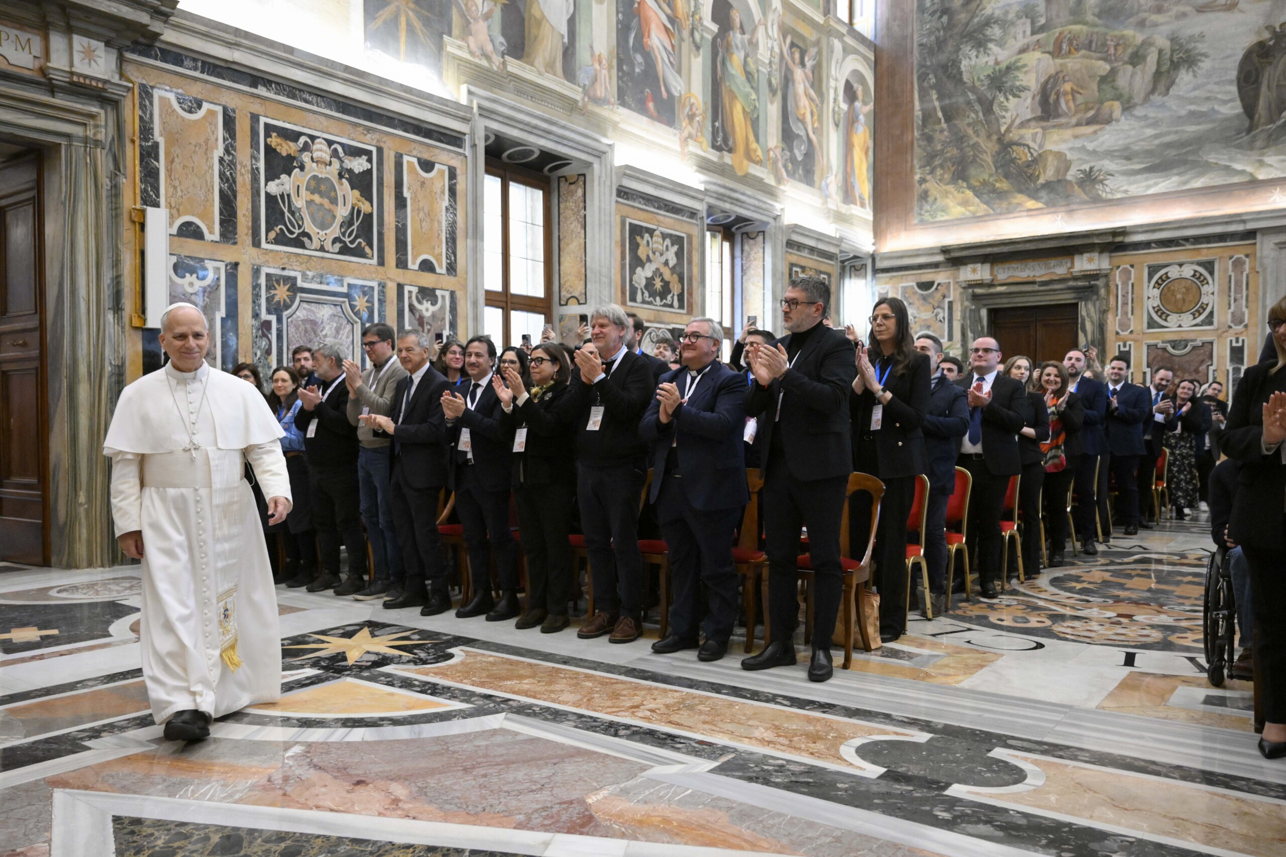 Pape : « À Castro Pretorio, tout le monde est le bienvenu, c’est merveilleux d’être ici » 1 pape a castro pretorio tout le monde est le bienvenu cest merveilleux detre ici scaled