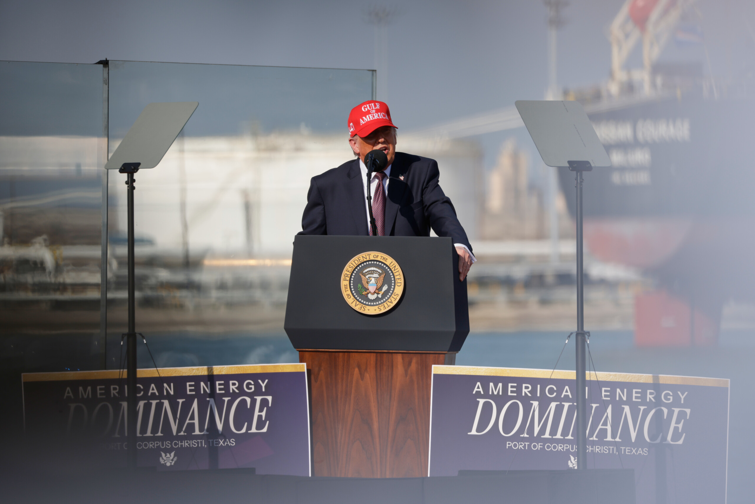 iran trump nous devons prendre une decision importante scaled