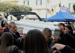 transplantation a naples leveque nola la chasse aux coupables ne soulage pas la douleur