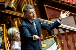 iran renzi labsence de meloni dans lhemicycle est regrettable tajani est effrayant par sa mediocrite