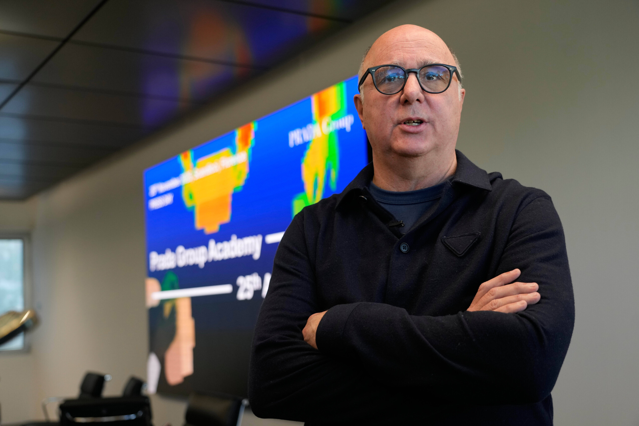 Prada, Guerra : « Versace va diluer sa marge EBIT en 2026, puis l'augmenter » 1 prada guerra versace va diluer sa marge ebit en 2026 puis laugmenter scaled