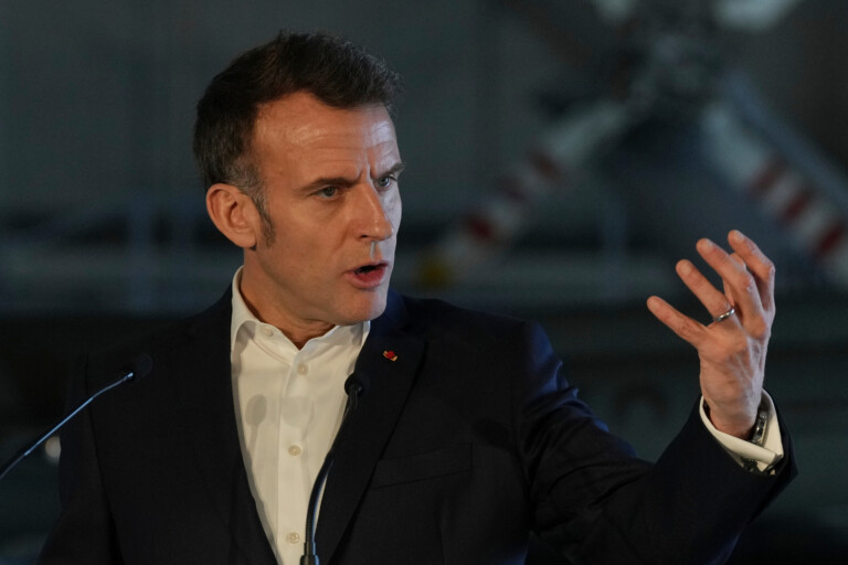 macron un changement de regime ne sobtient pas uniquement par des bombardements