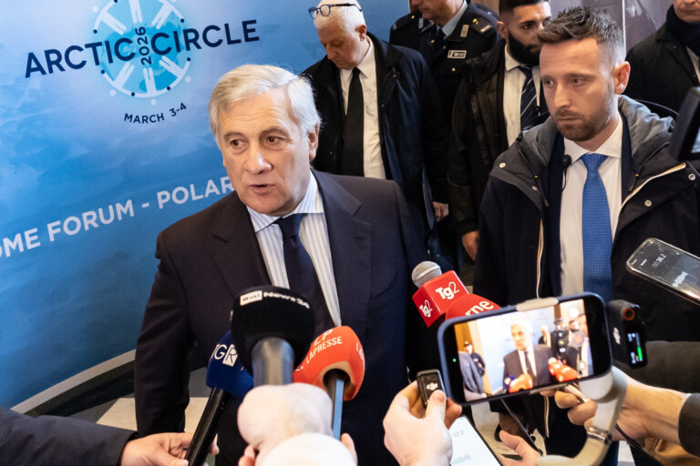 carburants tajani nous evaluons une baisse des accises compensee par une hausse de la tva