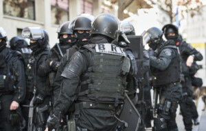 france deux freres accuses de terrorisme lun est de nationalite italienne